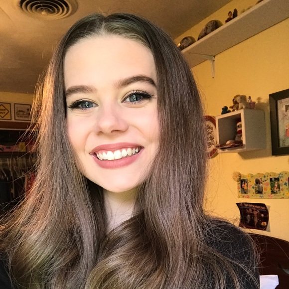 Meet your Posher, Josslyn - Picture 3 of 8